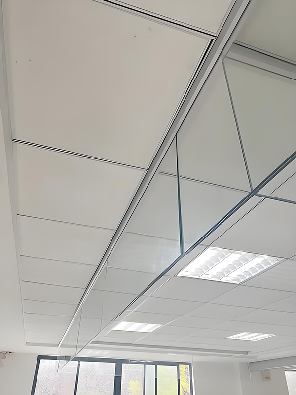 奎屯玻璃奎屯挡烟垂壁