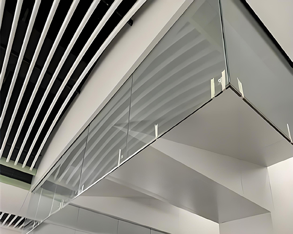 奎屯玻璃奎屯挡烟垂壁