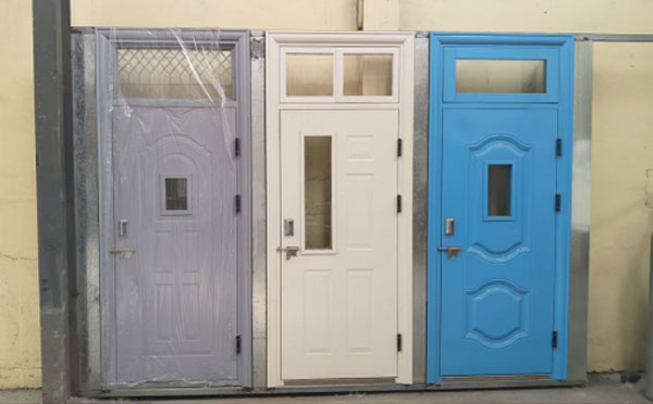 奎屯学校教室门