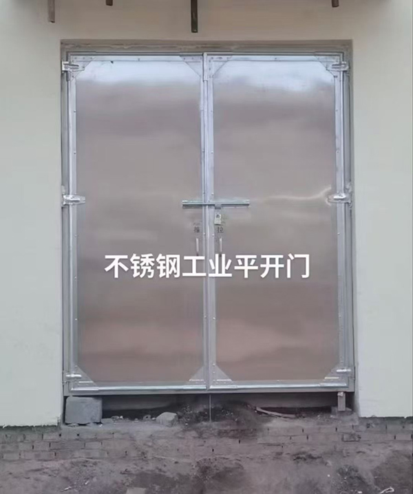 不锈钢奎屯工业平开门在现代工业场景中的应用实践